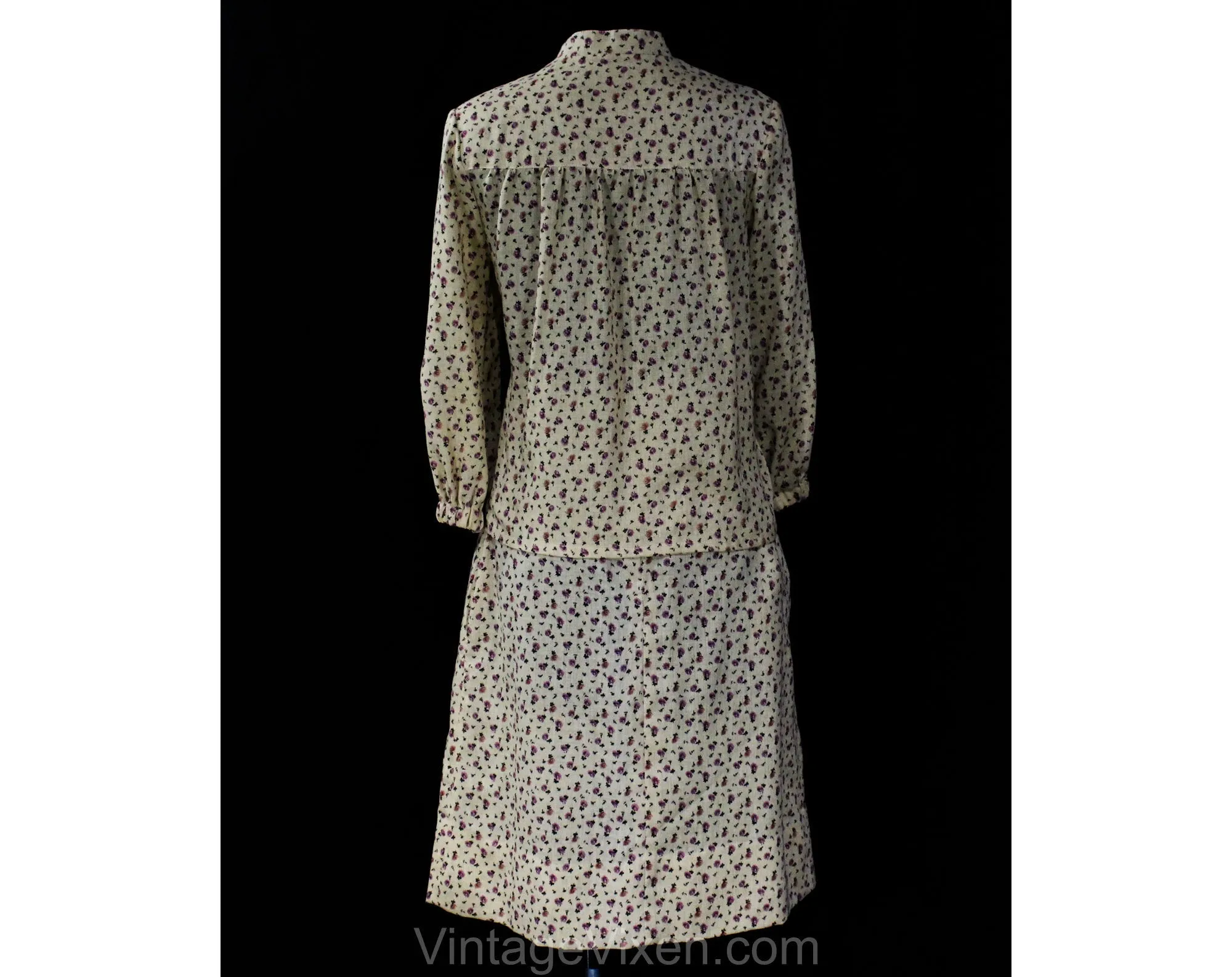 Size 6 Peasant Dress Set - 1970s Khaki & Lavender Floral Button Front Top and Skirt with Pockets - Spring Cotton Homespun Style - Waist 26